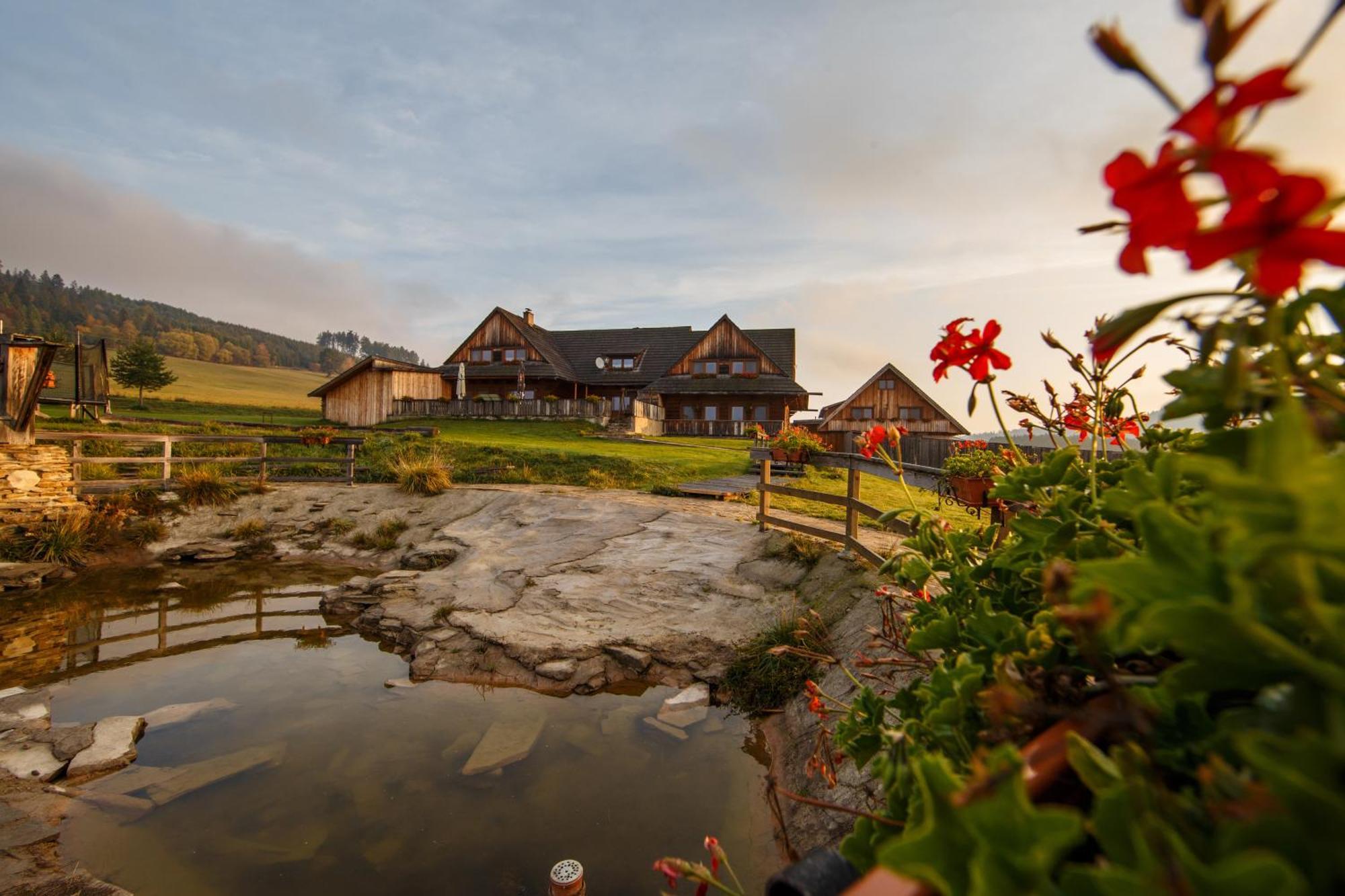 Penzion Pod Magurou Slovenská Ves Exterior foto